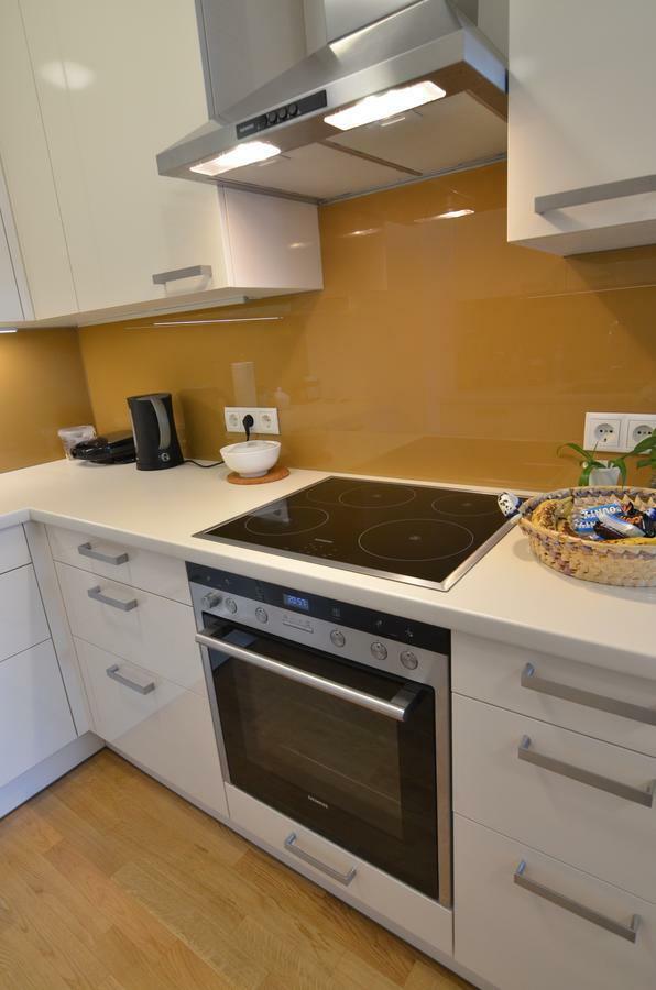 Apartment With Parking On Premise Vienna Exterior photo