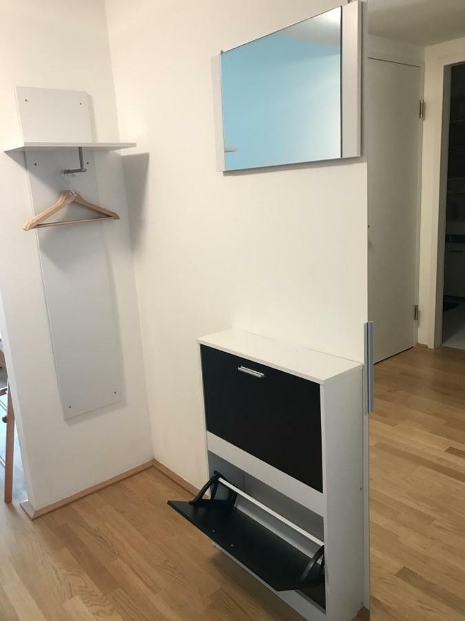 Apartment With Parking On Premise Vienna Exterior photo